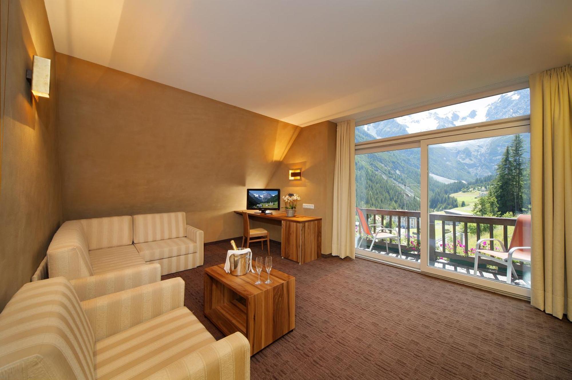 Madatsch Hotel